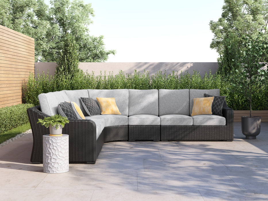 Beachcroft 5-Piece Outdoor Sectional