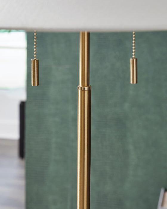 Haigwood Metal Floor Lamp (1/CN)