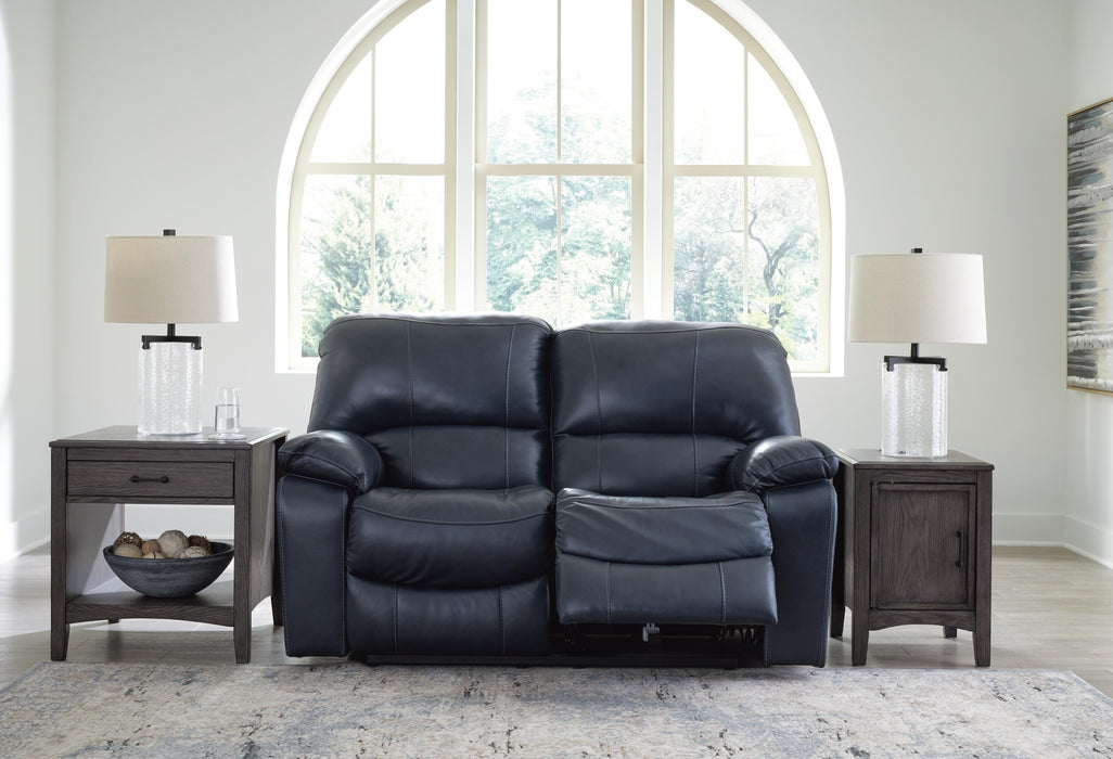 Leesworth Sofa, Loveseat and Recliner
