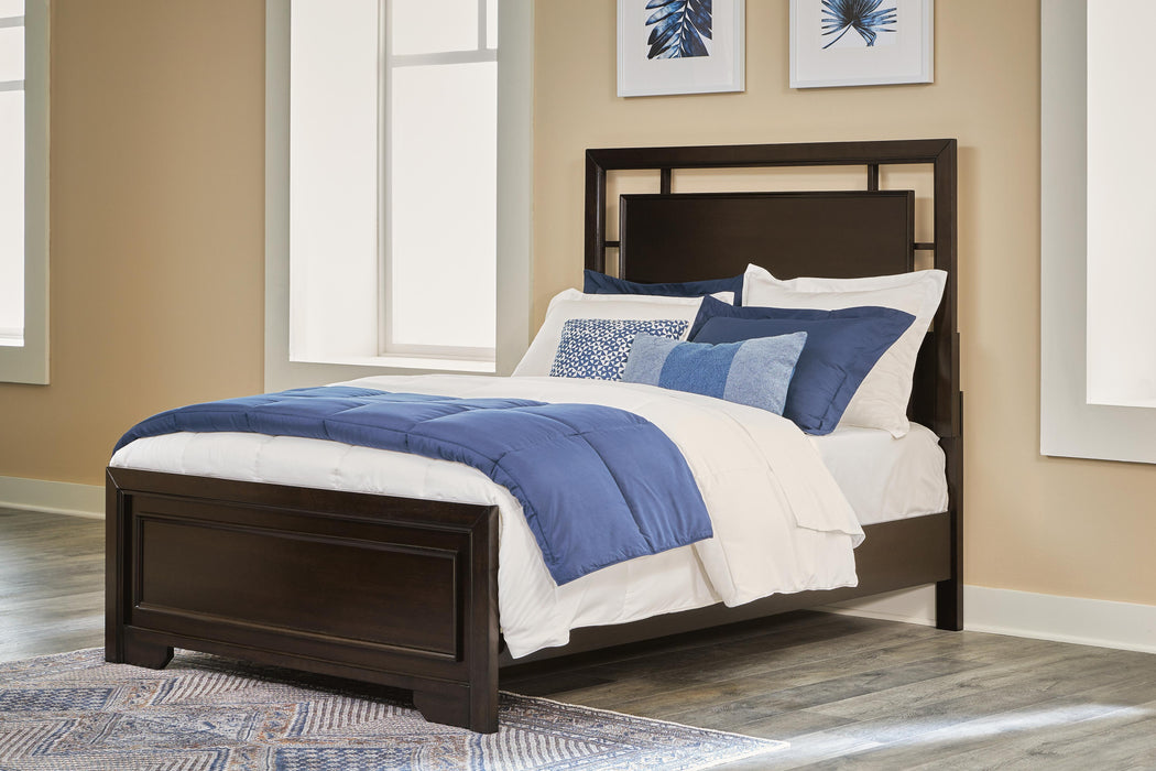 Covetown Full Panel Bed with Mirrored Dresser and Nightstand
