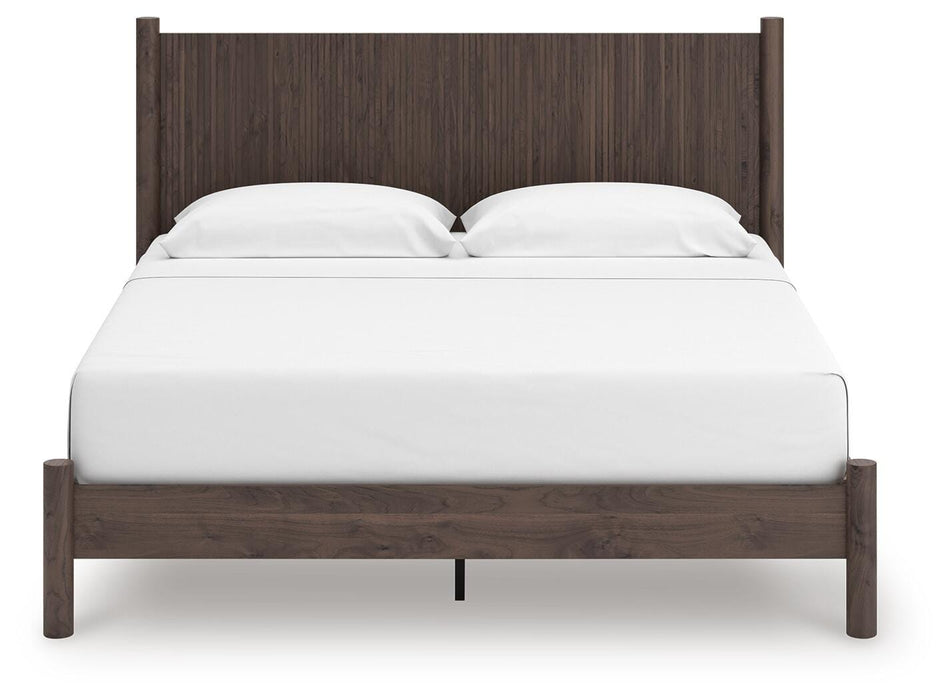 Pamytta King Panel Platform Bed, Dresser, Mirror, Chest and Nightstand