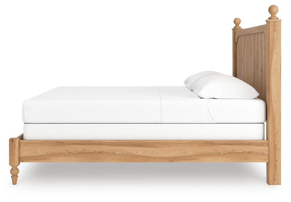 Aleaport King Panel Bed with Mirrored Dresser and Nightstand