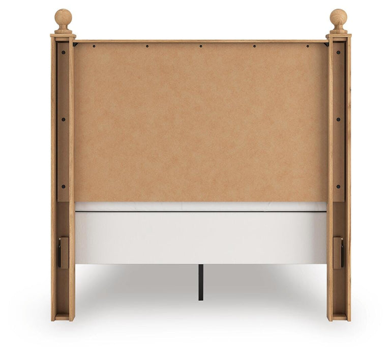Aleaport Full Panel Bed with Mirrored Dresser