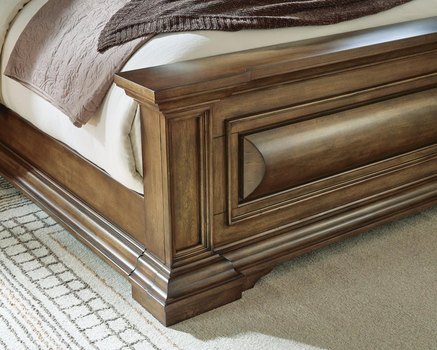 Frantanna Queen Panel Bed