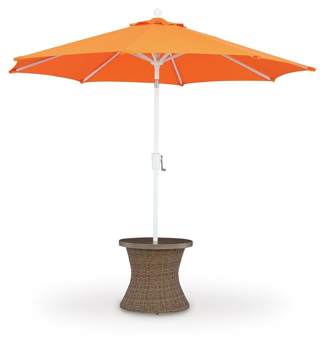 Laguna Heights Round End Table w/UMB OPT