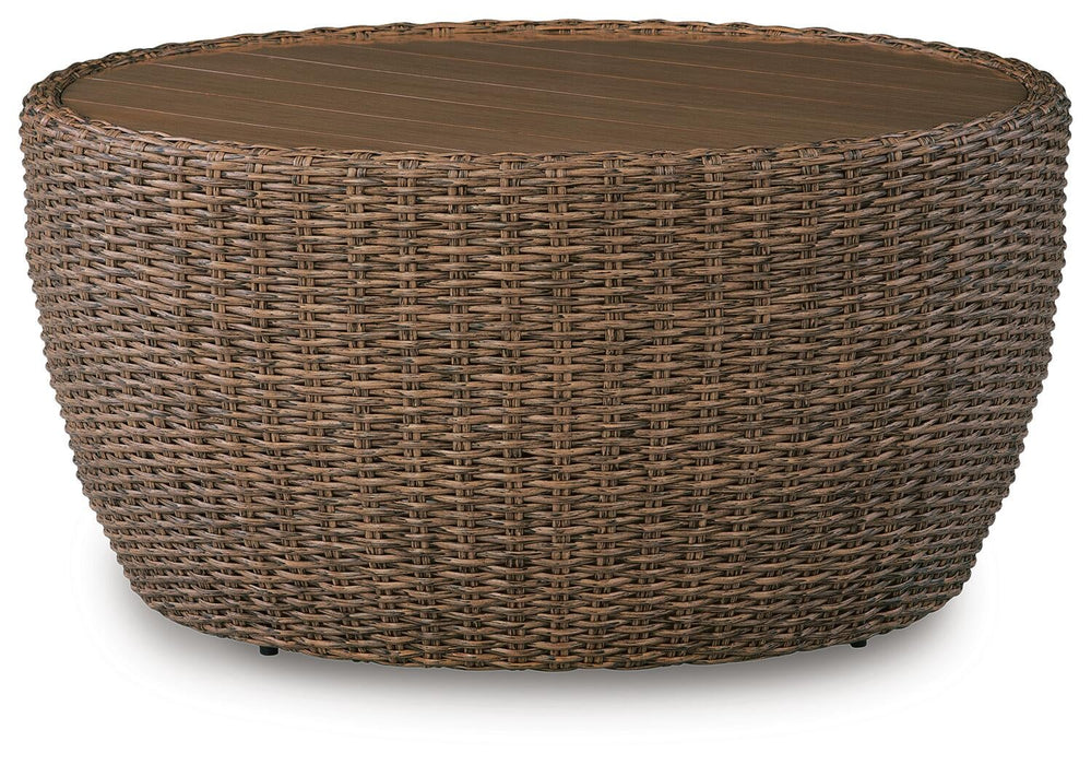 Double Point Round Cocktail Table