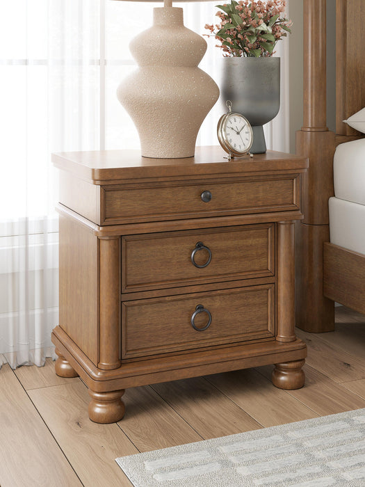 Chadworth King Poster Bed with Mirrored Dresser and Nightstand