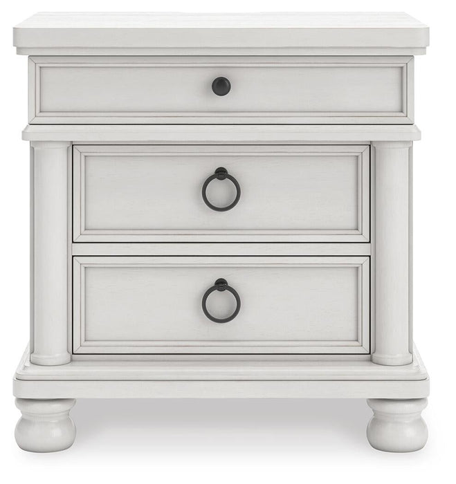 Chadworth Queen Poster Bed, Dresser, Mirror and Nightstand