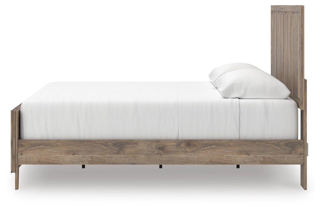 Keithland King Panel Bed with Mirrored Dresser