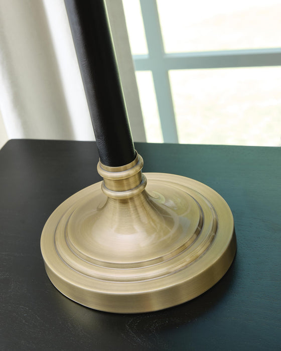 Clairwell Metal Desk Lamp (1/CN)